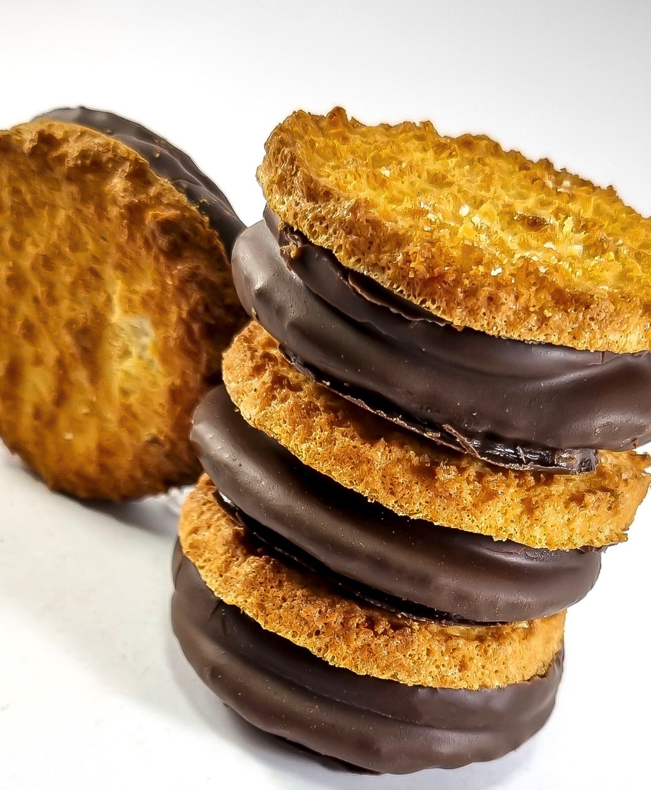 Alfacoco – Alfajor de Chocolate Meio Amargo com Cocada