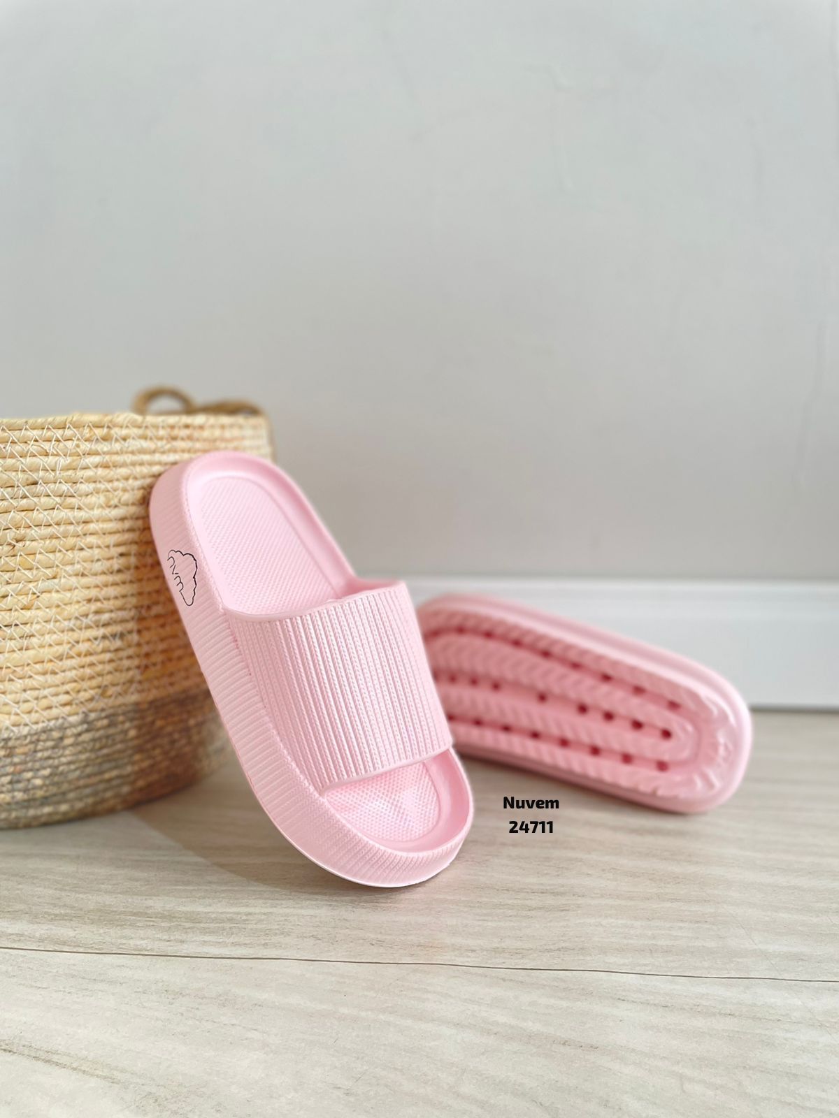 Chinelo Nuvem